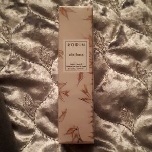 Olio Lusso Luxury Face Oil - Jasmine And Neroli RARE